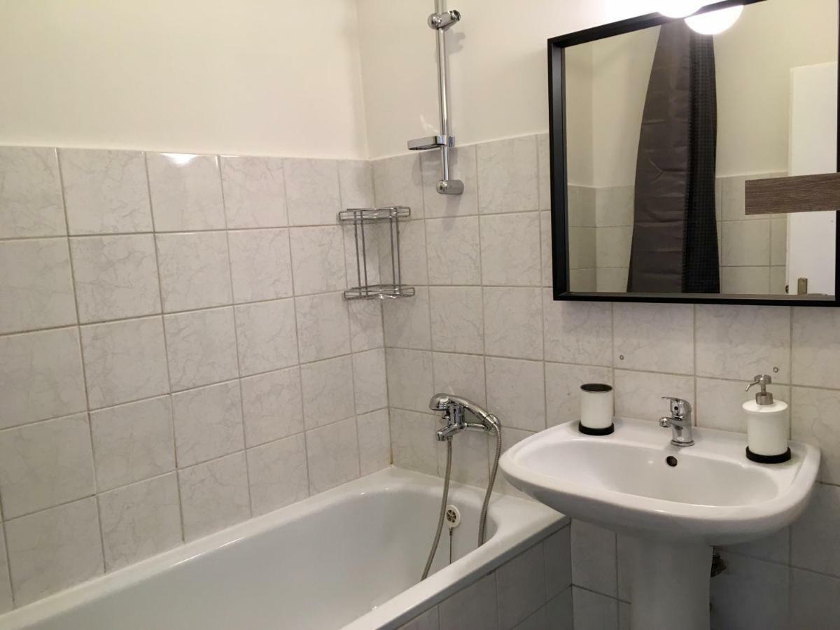 Blu Apartment In Old Town Bratislava Ngoại thất bức ảnh