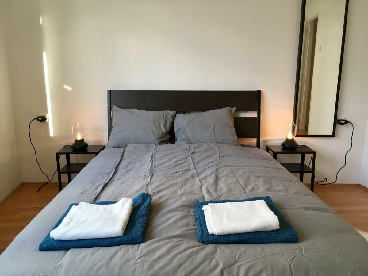 Blu Apartment In Old Town Bratislava Ngoại thất bức ảnh